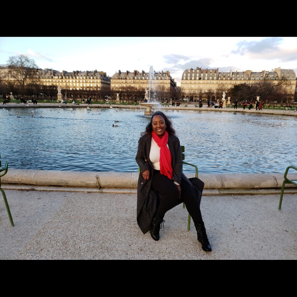 Meet your Posher, Helen